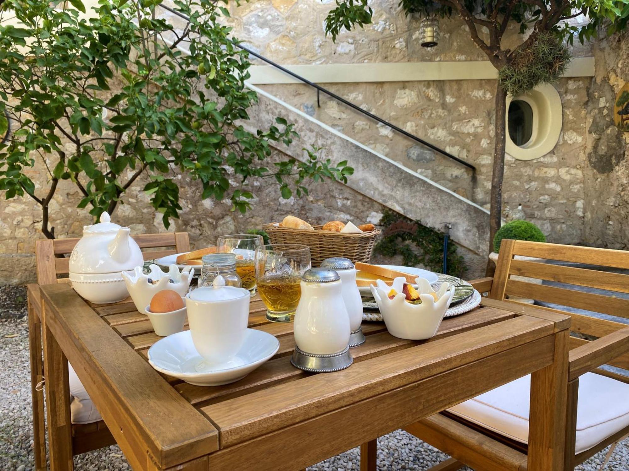 Le Jardin D'Elma Panzió Vence Kültér fotó